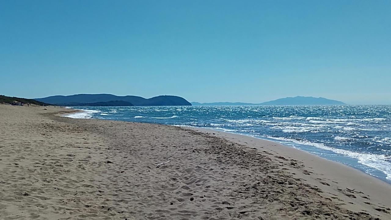 Hotel Lupo Di Mare Marina di Castagneto Carducci Buitenkant foto